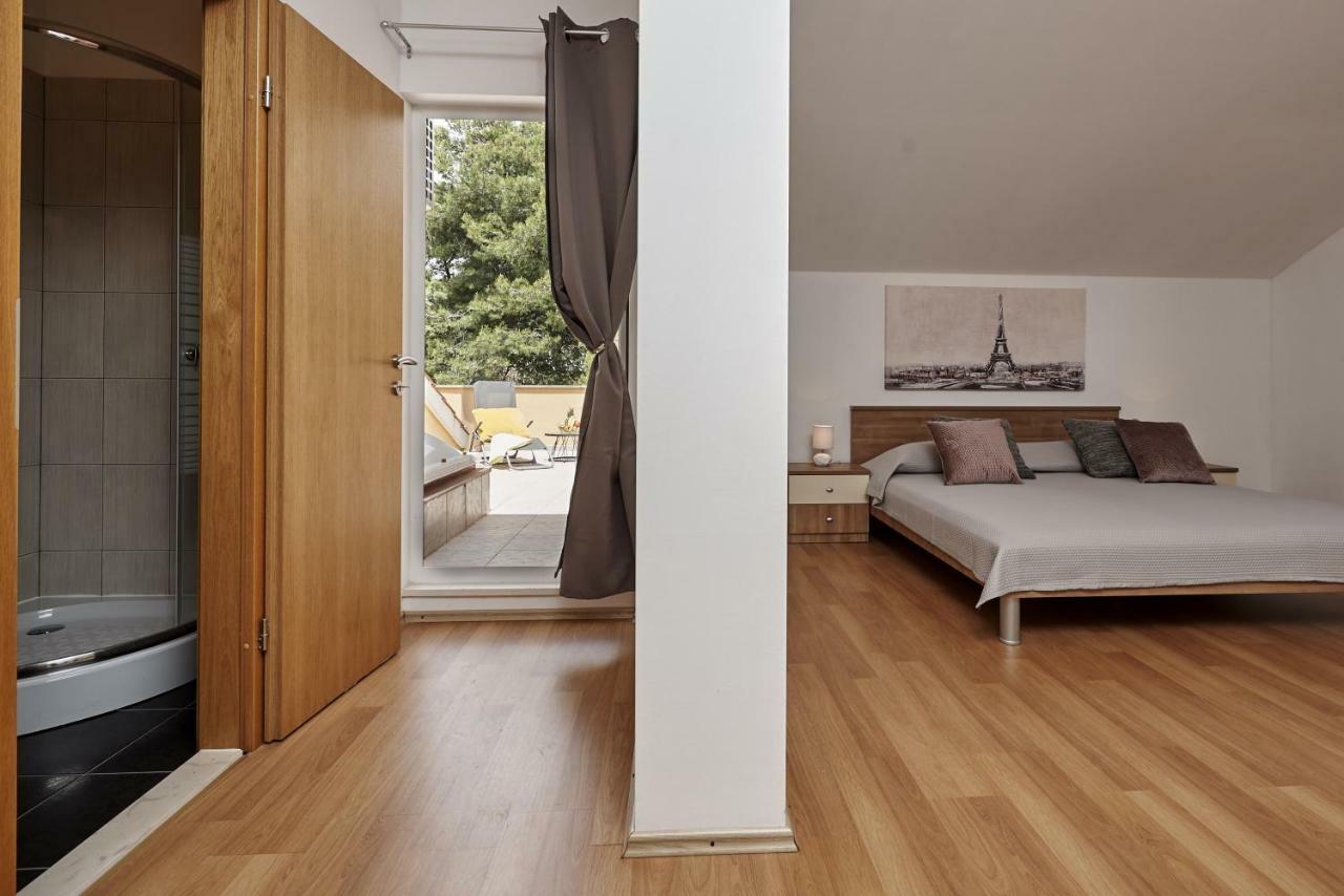 Buonocore Apartment トロギール エクステリア 写真