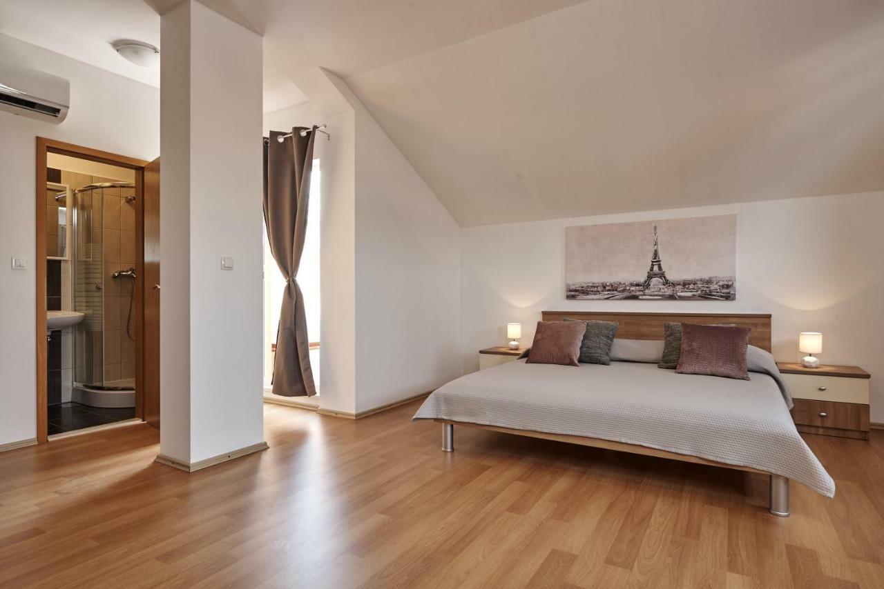 Buonocore Apartment トロギール エクステリア 写真